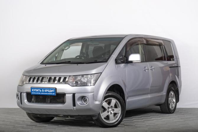 Mitsubishi Delica D:5 I с пробегом 2013 года, цена 1 499 000 рублей, 213000 км, минивэн, Автокод Объявления