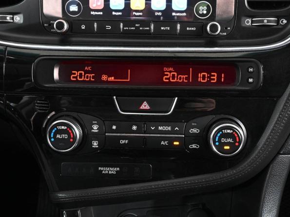 Kia Optima III Рестайлинг с пробегом 2014 года, цена 1 539 000 рублей, 209664 км, седан, Автокод Объявления