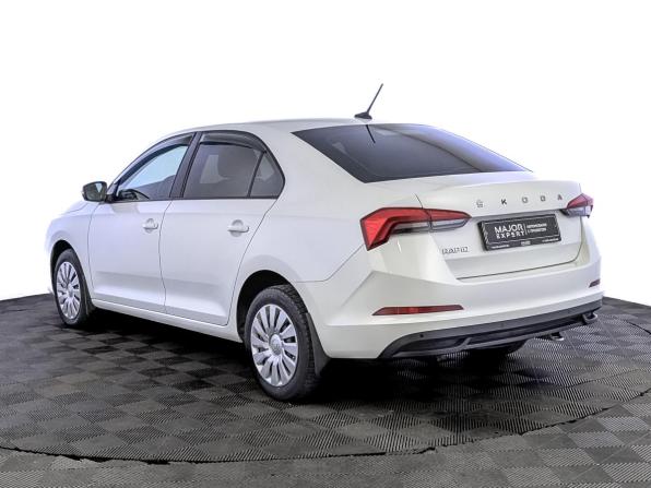 Skoda Rapid II с пробегом 2021 года, цена 1 300 000 рублей, 140280 км, лифтбек, Автокод Объявления