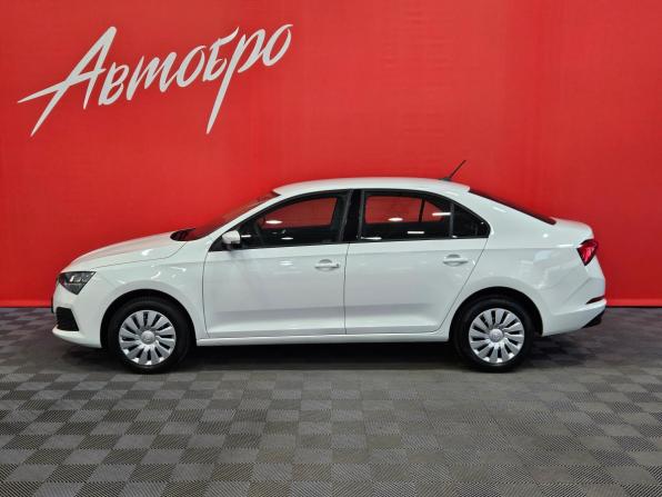 Skoda Rapid II с пробегом 2020 года, цена 1 370 000 рублей, 75459 км, лифтбек, Автокод Объявления