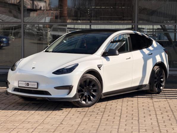 Tesla Model Y I с пробегом 2021 года, цена 4 450 000 рублей, 46272 км, внедорожник, Автокод Объявления