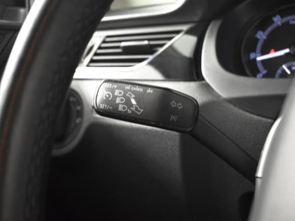Skoda Rapid I Рестайлинг с пробегом 2019 года, цена 1 563 200 рублей, 69168 км, седан, Автокод Объявления