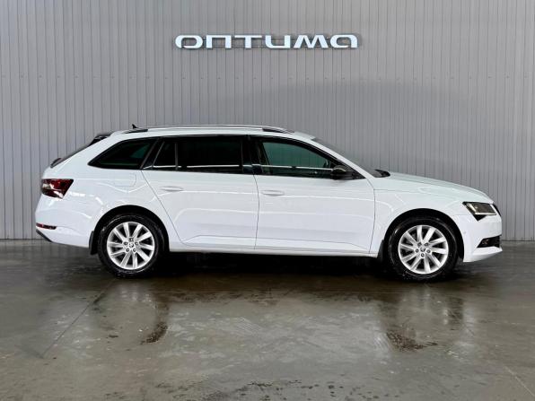 Skoda Superb III с пробегом 2018 года, цена 1 997 000 рублей, 235000 км, универсал, Автокод Объявления