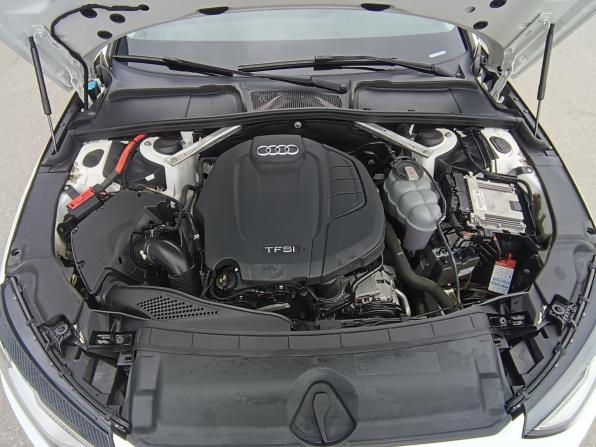 Audi A4 V (B9) Рестайлинг с пробегом 2021 года, цена 3 282 000 рублей, 32300 км, седан, Автокод Объявления
