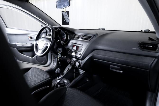 Kia Rio III Рестайлинг с пробегом 2016 года, цена 1 050 000 рублей, 112760 км, седан, Автокод Объявления