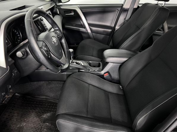 Toyota RAV4 IV (XA40) Рестайлинг с пробегом 2016 года, цена 2 170 000 рублей, 155165 км, внедорожник, Автокод Объявления