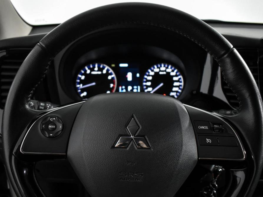 Mitsubishi Outlander III Рестайлинг 3 Санкт-Петербург  - изображение 17