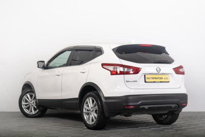Nissan Qashqai II с пробегом 2018 года, цена 1 799 000 рублей, 166000 км, внедорожник, Автокод Объявления