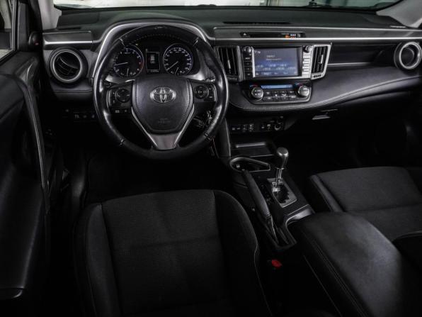 Toyota RAV4 IV (XA40) Рестайлинг с пробегом 2017 года, цена 2 699 000 рублей, 121676 км, внедорожник, Автокод Объявления