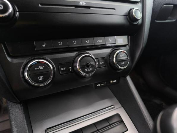 Skoda Octavia III (A7) с пробегом 2013 года, цена 998 545 рублей, 155887 км, лифтбек, Автокод Объявления