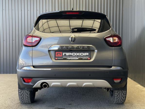 Renault Kaptur I Рестайлинг с пробегом 2021 года, цена 1 647 000 рублей, 68775 км, внедорожник, Автокод Объявления