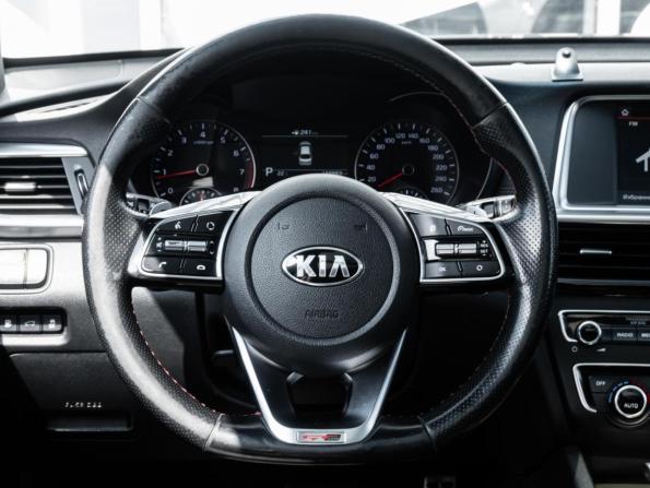 Kia Optima IV Рестайлинг с пробегом 2018 года, цена 1 989 000 рублей, 168883 км, седан, Автокод Объявления