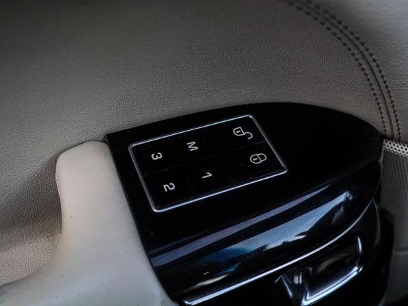 Land Rover Range Rover IV с пробегом 2013 года, цена 2 650 000 рублей, 260291 км, внедорожник, Автокод Объявления