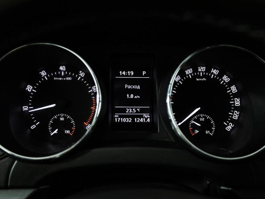 Skoda Yeti I Рестайлинг Санкт-Петербург  - изображение 13