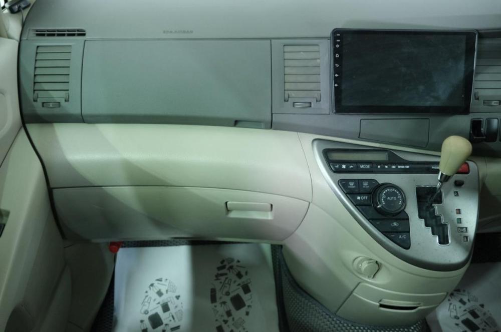 Toyota ISis I Рестайлинг Омск  - изображение 14
