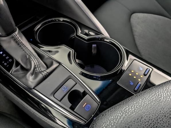 Toyota Camry VIII (XV70) с пробегом 2020 года, цена 2 700 000 рублей, 34415 км, седан, Автокод Объявления