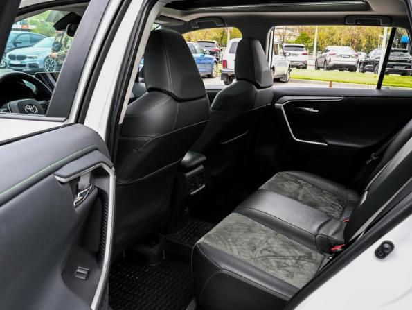 Toyota RAV4 V (XA50) с пробегом 2024 года, цена 3 820 000 рублей, 36508 км, внедорожник, Автокод Объявления