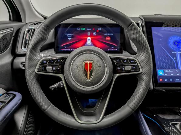 Hongqi HS3 с пробегом 2024 года, цена 2 950 000 рублей, 16944 км, внедорожник, Автокод Объявления