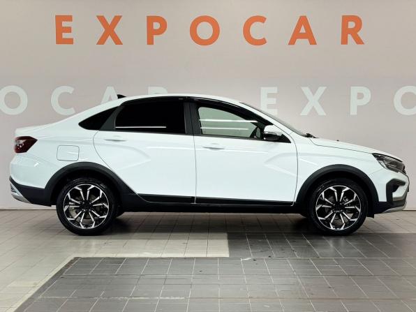 Lada (ВАЗ) Vesta I Рестайлинг (NG) с пробегом 2023 года, цена 1 270 000 рублей, 28704 км, седан, Автокод Объявления