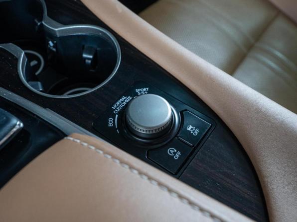 Lexus RX IV с пробегом 2016 года, цена 4 100 000 рублей, 70948 км, внедорожник, Автокод Объявления