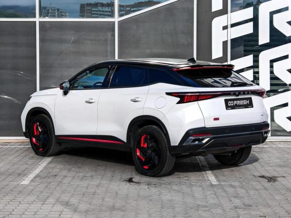 Omoda C5 I с пробегом 2023 года, цена 2 025 000 рублей, 15489 км, внедорожник, Автокод Объявления