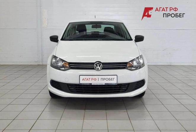 Volkswagen Polo V Рестайлинг с пробегом 2015 года, цена 988 000 рублей, 75095 км, седан, Автокод Объявления