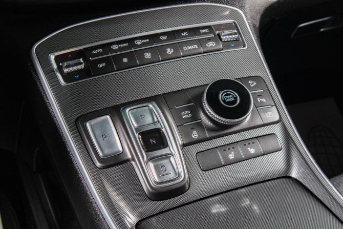 Hyundai Santa Fe IV Рестайлинг с пробегом 2022 года, цена 4 249 000 рублей, 52000 км, внедорожник, Автокод Объявления