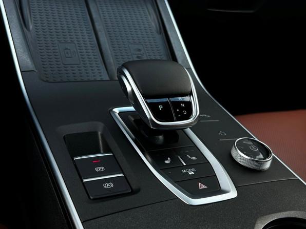 Omoda C5 I с пробегом 2023 года, цена 1 737 600 рублей, 62607 км, внедорожник, Автокод Объявления