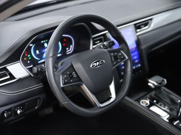 JAC J7 I с пробегом 2023 года, цена 1 390 000 рублей, 31737 км, лифтбек, Автокод Объявления