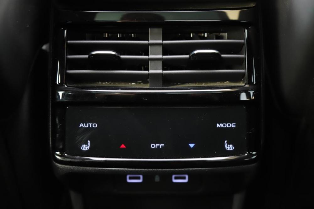 Geely Monjaro I Москва  - изображение 16