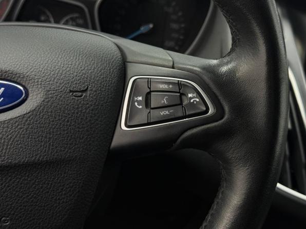 Ford Focus III Рестайлинг с пробегом 2016 года, цена 1 270 000 рублей, 112652 км, хэтчбек, Автокод Объявления