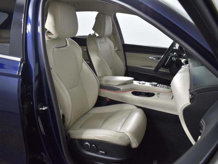 Genesis GV70 I Казань  - изображение 8