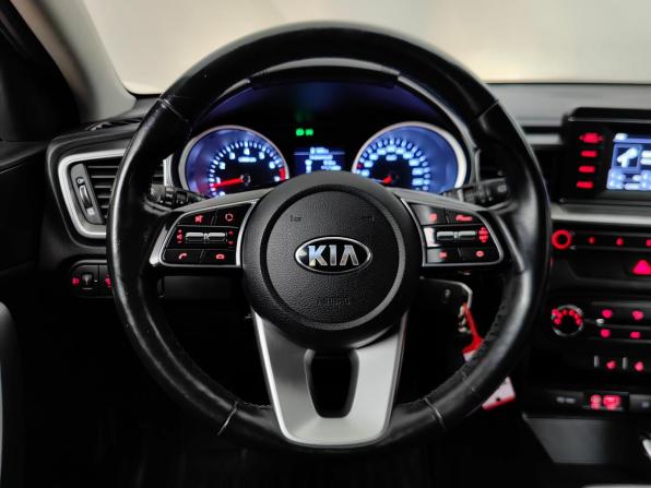 Kia Ceed III с пробегом 2018 года, цена 1 685 000 рублей, 70650 км, хэтчбек, Автокод Объявления