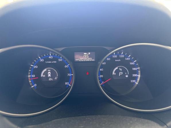 Hyundai ix35 I Рестайлинг с пробегом 2015 года, цена 1 233 700 рублей, 203585 км, внедорожник, Автокод Объявления