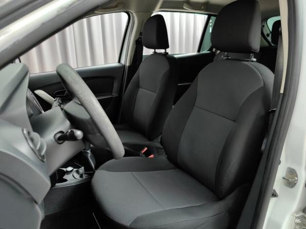 Renault Sandero II с пробегом 2016 года, цена 725 000 рублей, 180000 км, хэтчбек, Автокод Объявления