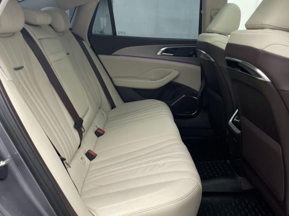 Hongqi H5 II с пробегом 2024 года, цена 3 249 000 рублей, 23384 км, седан, Автокод Объявления