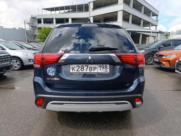 Mitsubishi Outlander III Рестайлинг 3 с пробегом 2021 года, цена 2 849 000 рублей, 56880 км, внедорожник, Автокод Объявления