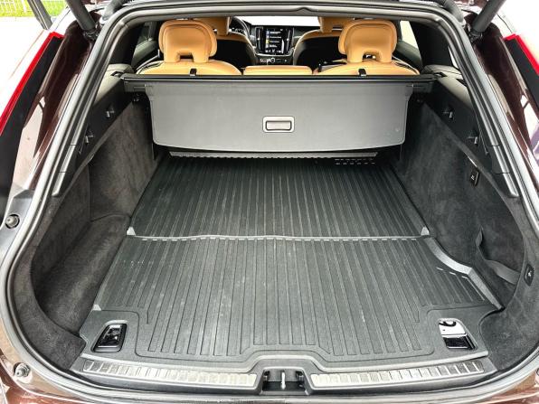 Volvo V90 Cross Country I с пробегом 2018 года, цена 3 300 000 рублей, 128146 км, универсал, Автокод Объявления