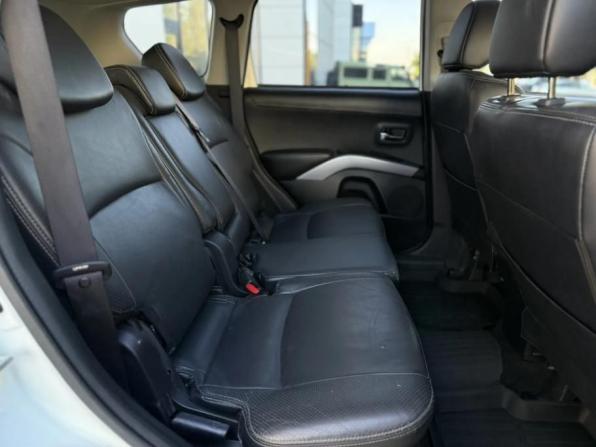 Mitsubishi Outlander II Рестайлинг с пробегом 2011 года, цена 1 230 000 рублей, 124000 км, внедорожник, Автокод Объявления
