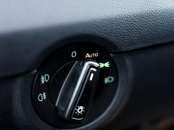 Skoda Octavia III (A7) Рестайлинг с пробегом 2017 года, цена 1 599 000 рублей, 186796 км, лифтбек, Автокод Объявления