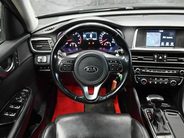 Kia Optima IV с пробегом 2017 года, цена 2 200 000 рублей, 78337 км, седан, Автокод Объявления