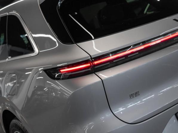 Li Auto (Lixiang) L6 с пробегом 2024 года, цена 5 500 000 рублей, 12940 км, внедорожник, Автокод Объявления