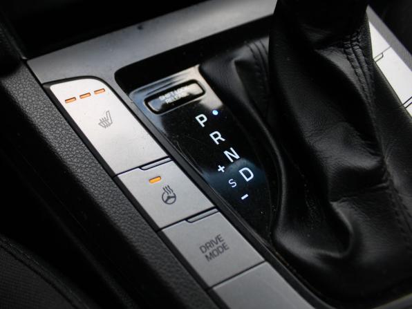 Hyundai Elantra VI (AD) Рестайлинг с пробегом 2020 года, цена 1 639 000 рублей, 103041 км, седан, Автокод Объявления