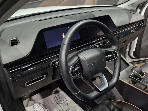 Omoda C5 I с пробегом 2023 года, цена 1 685 000 рублей, 47403 км, внедорожник, Автокод Объявления