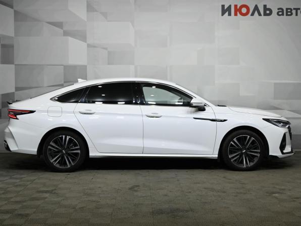 Chery Arrizo 8 с пробегом 2024 года, цена 2 100 000 рублей, 27821 км, седан, Автокод Объявления