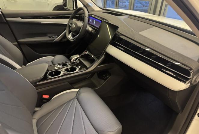 Новый Geely Atlas II 2026 года, цена 4 119 990 рублей, внедорожник, Автокод Объявления