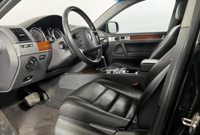 Volkswagen Touareg I с пробегом 2006 года, цена 1 000 000 рублей, 155000 км, внедорожник, Автокод Объявления