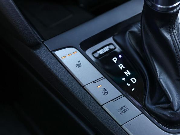 Hyundai Elantra VI (AD) с пробегом 2019 года, цена 1 399 000 рублей, 186300 км, седан, Автокод Объявления