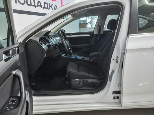 Volkswagen Passat B8 с пробегом 2016 года, цена 1 729 000 рублей, 126498 км, седан, Автокод Объявления
