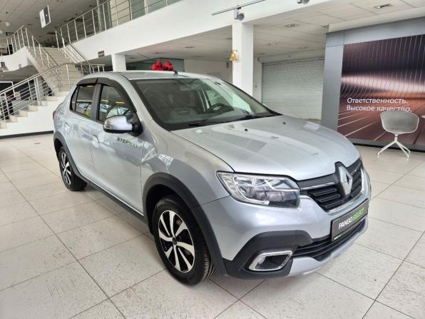 Renault Logan II Рестайлинг с пробегом 2021 года, цена 929 000 рублей, 159587 км, седан, Автокод Объявления